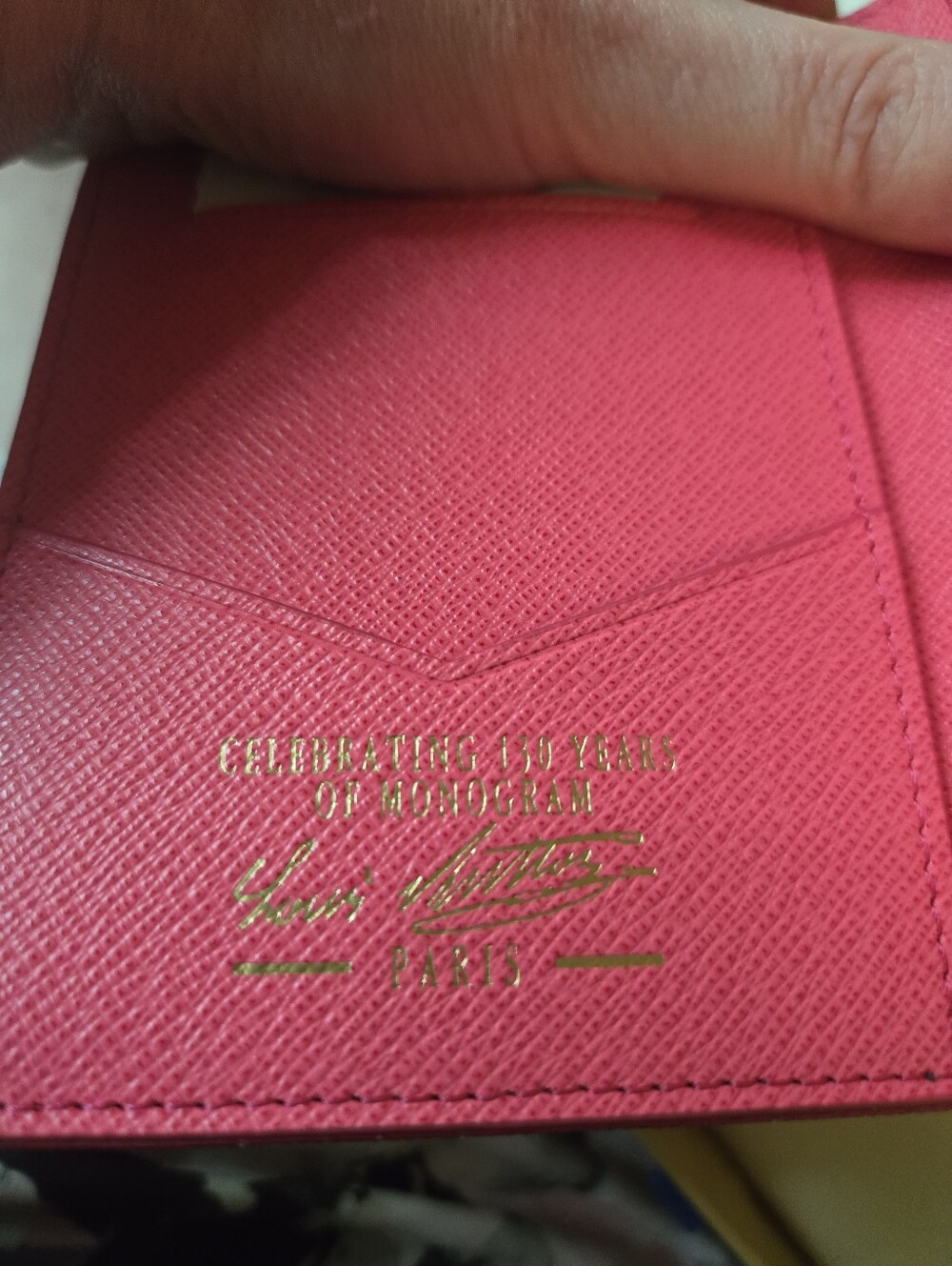💖 LV Pink Passport Holder Monogram NWT - Picture 14 of 16